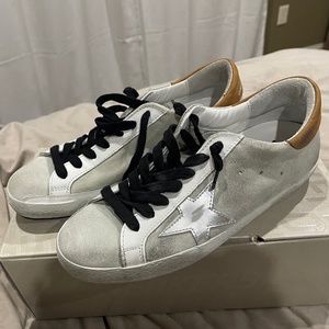 ***BRAND NEW IN BOX*** GOLDEN GOOSE SNEAKERS